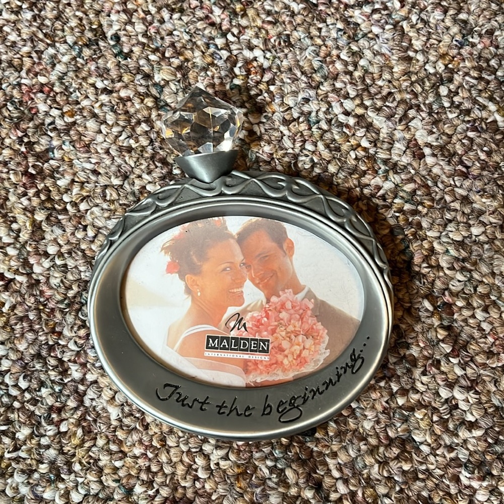 NEW Engagement Photo Frame - Picture 2 of 2